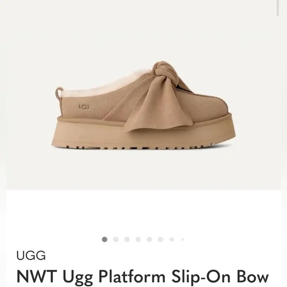UGG Women's Classic Bow Genuine Shearling Platform Slip On Size 9 - Picture 1 of 6